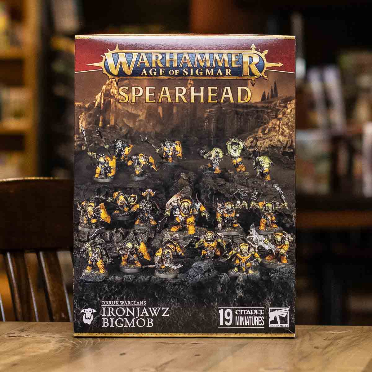 Warhammer AoS - Spearhead: Orruk Warclans - Ironjawz Bigmob – Mox
