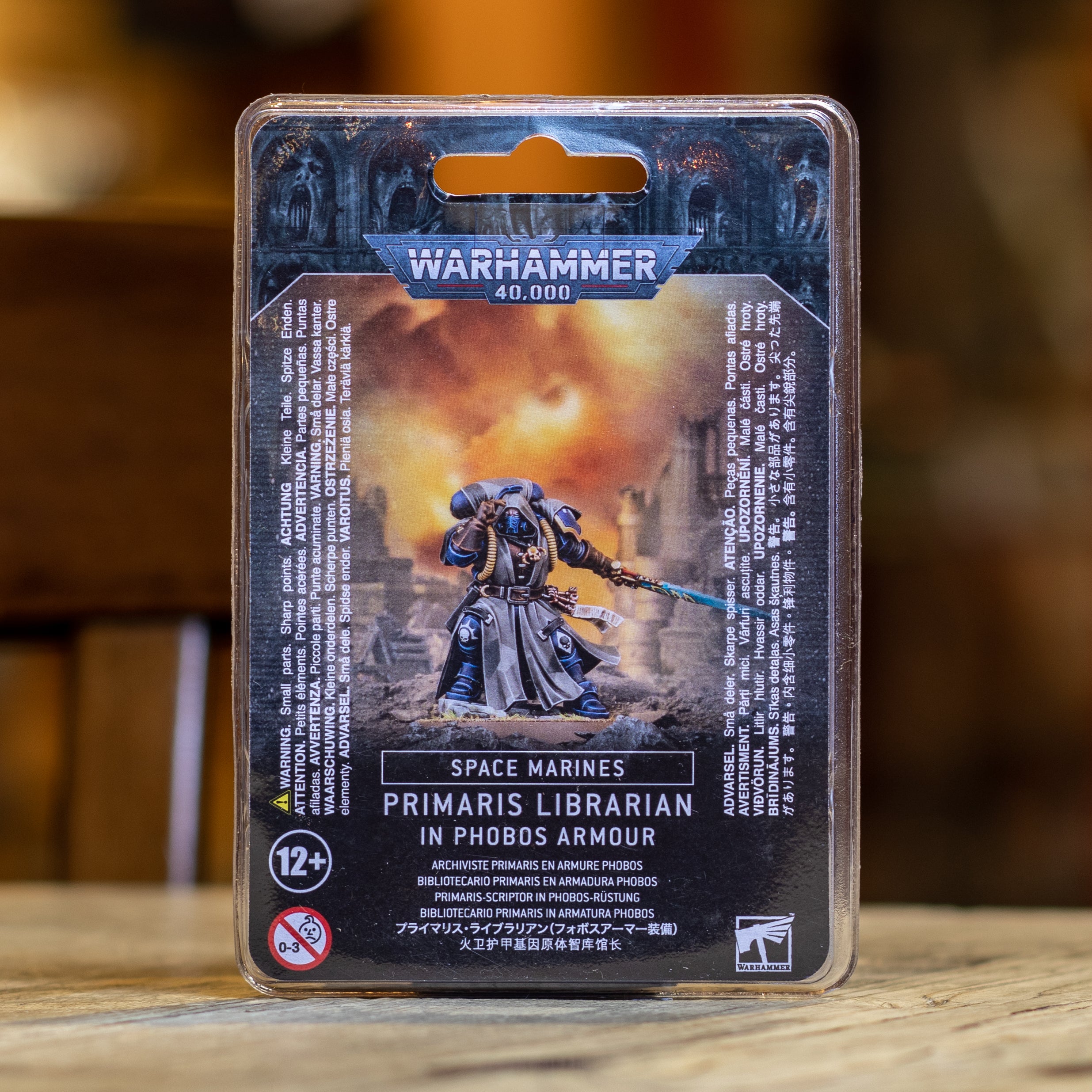 Warhammer 40K - Primaris Librarian in Phobos Armour