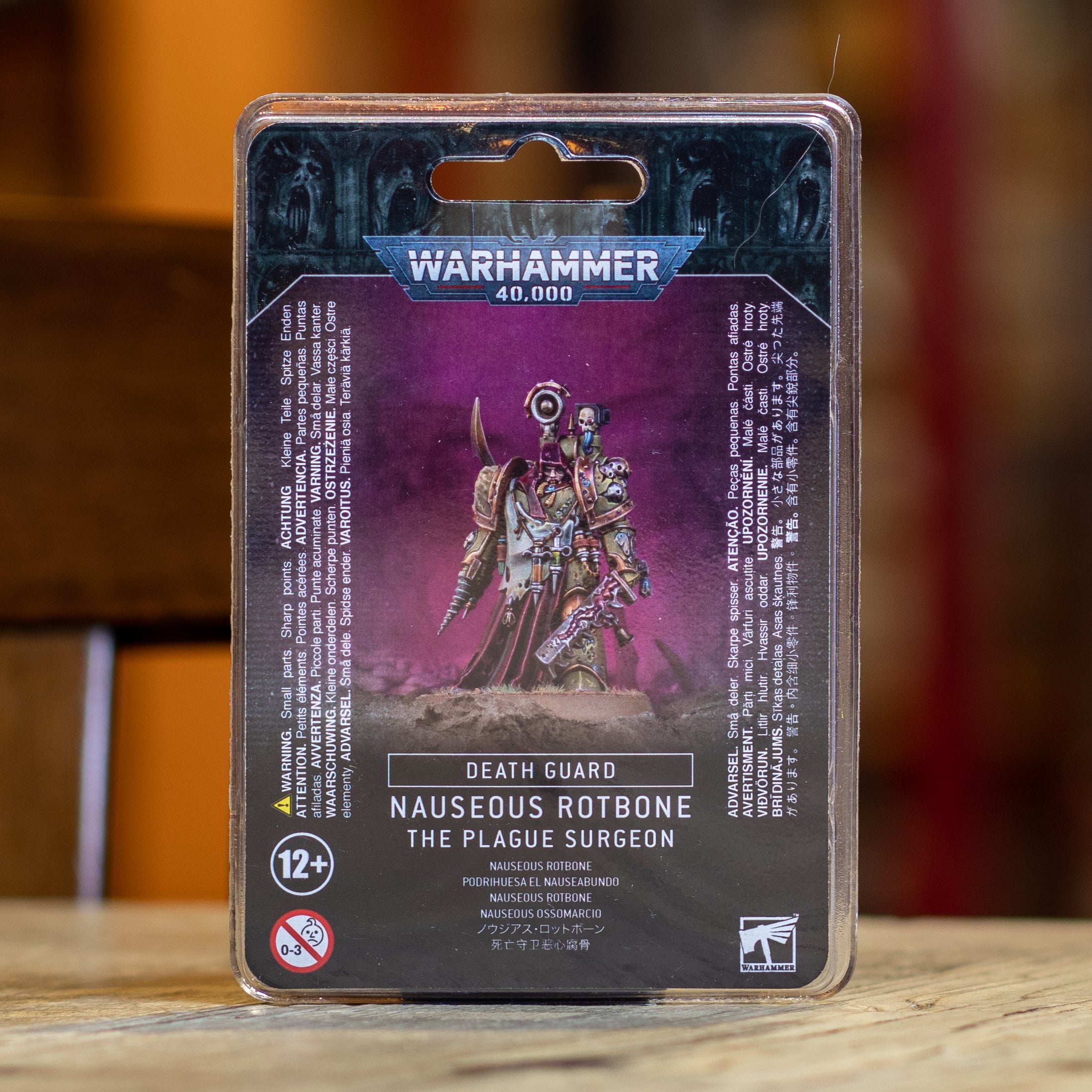 Warhammer 40K - Nauseous Rotbone, the Plague Surgeon