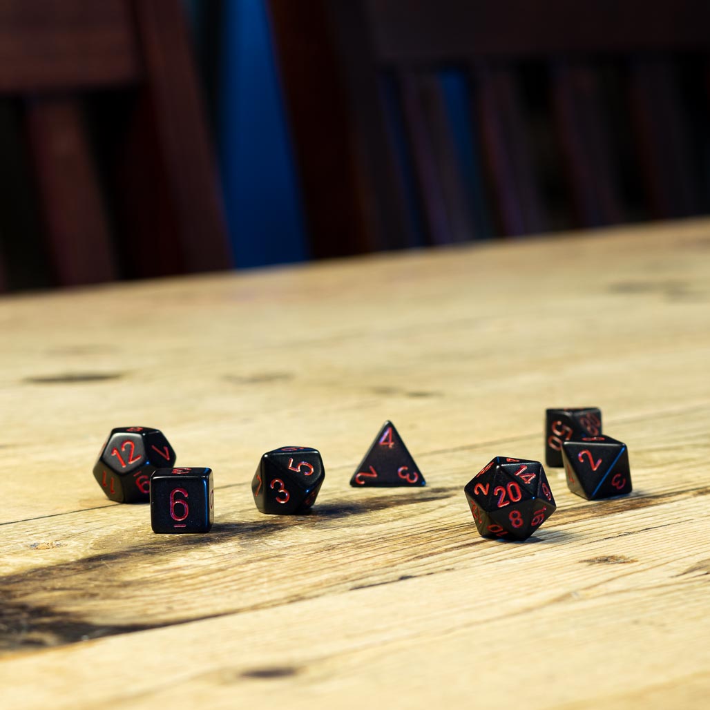 Chessex #25418 - Opaque Black / Red Polyhedral (7ct)