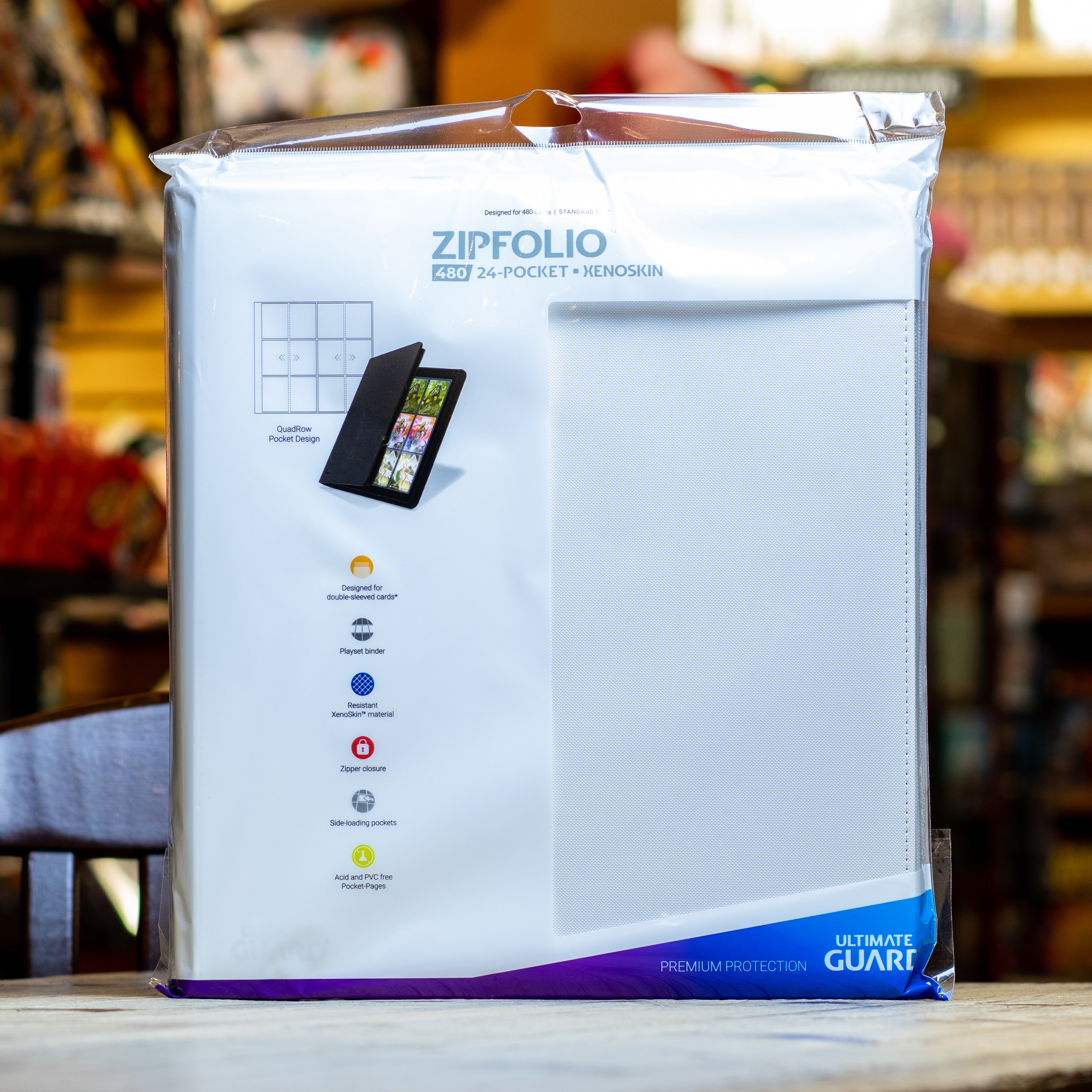 Ultimate Guard: 12 Pocket Zipfolio Xenoskin - White