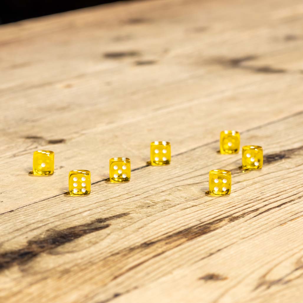 Chessex #23802 - Translucent Yellow / White d6 (36ct)